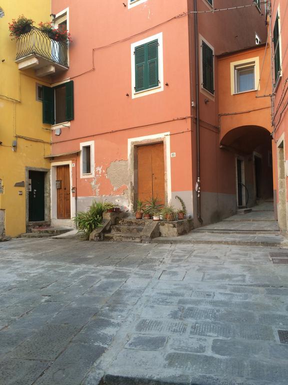Jolly Roger Affittacamere La Spezia Bagian luar foto